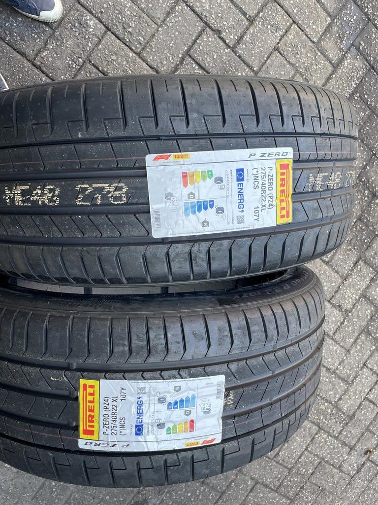 Nieuw 2stuk 275/40/22 Pirelli P Zero BMW X7 ster zomerbanden, -, 275 mm, -, Nieuw