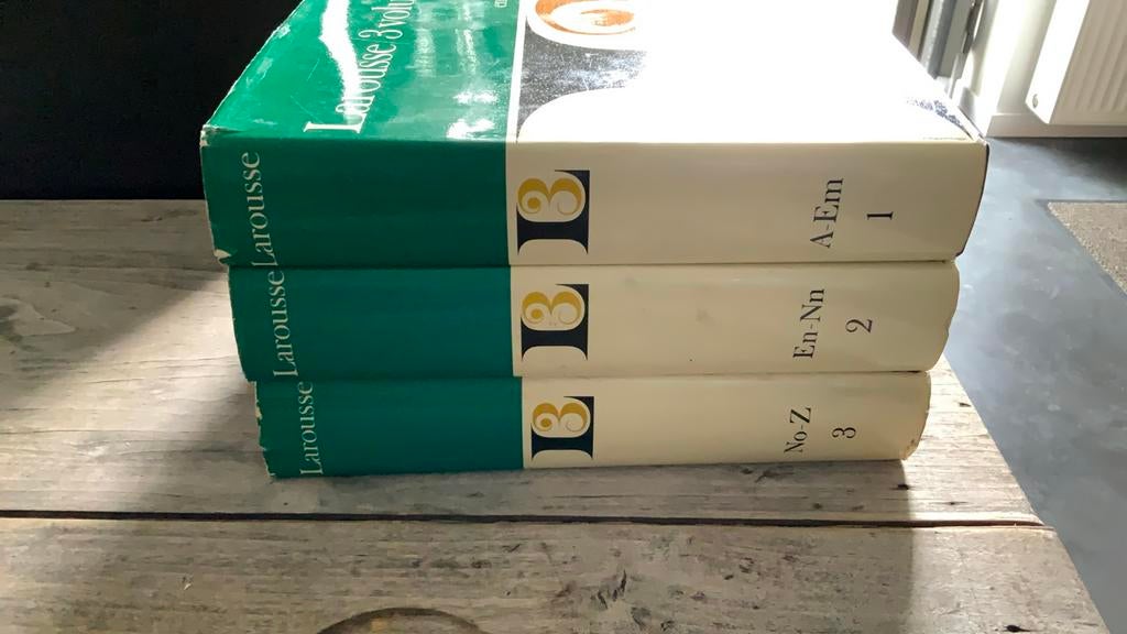 LAROUSSE - 3 Volumes en couleur, Gelezen, Larousse, Complete serie, Ophalen of Verzenden