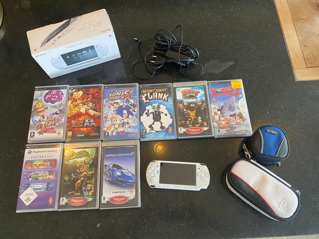 PSP-2004 slim & lite + 9 games, Enlèvement, Utilisé, Blanc, PSP