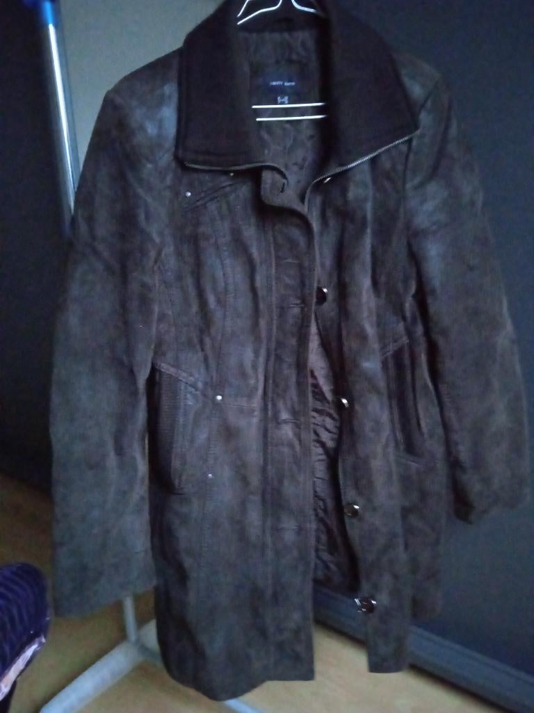 BELLE VESTE LONGUE EN CUIR MARRON - LIBERTY ISLAND - T40, Liberty Island, Enlèvement, Porté, Brun