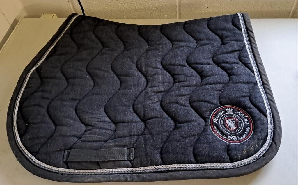 Tapis de selle noir, Animaux & Accessoires, Enlèvement ou Envoi, Comme neuf