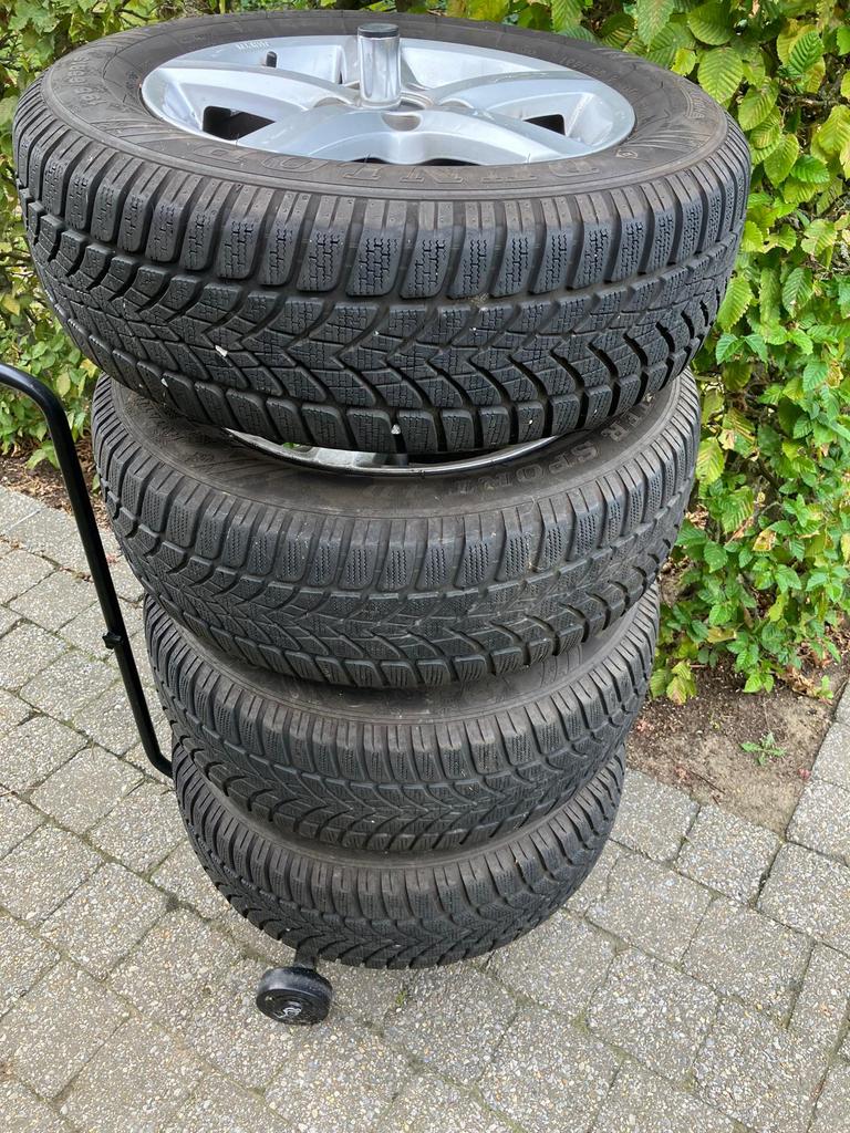 DUNLOP  winterbanden WINTER SPORT 4D 195/65 R15, Enlèvement, Comme neuf