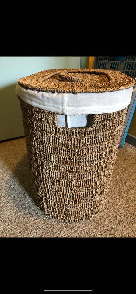 Joli panier à linge (à récupérer), Enlèvement, Comme neuf