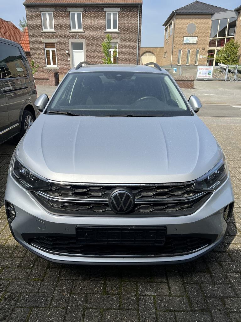 VW Taigo (automaat) bouwjaar 2023 - 8558km, Auto's, Volkswagen, Stof, Euro 6, Bedrijf, Taigo