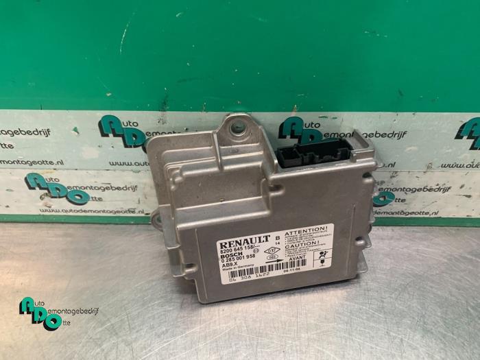 Airbag Module van een Renault Clio (Clio 3 06-), Auto-onderdelen, Gebruikt, -, Renault, -