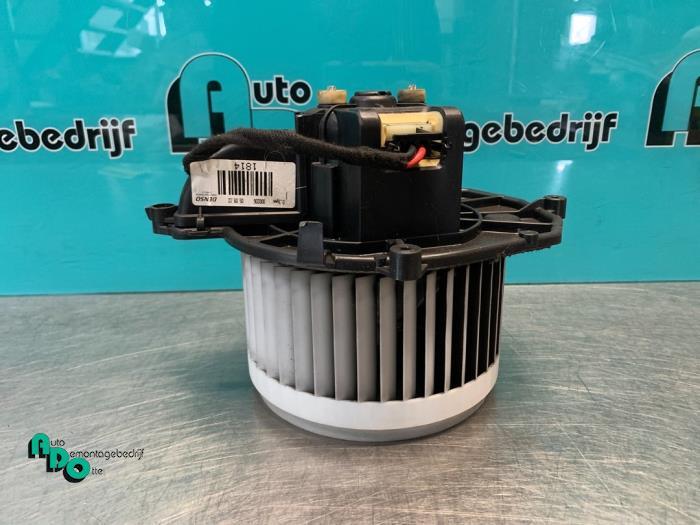 Moteur de ventilation chauffage d'un Peugeot Partner (Partne, -, 3 mois de garantie, Utilisé, -