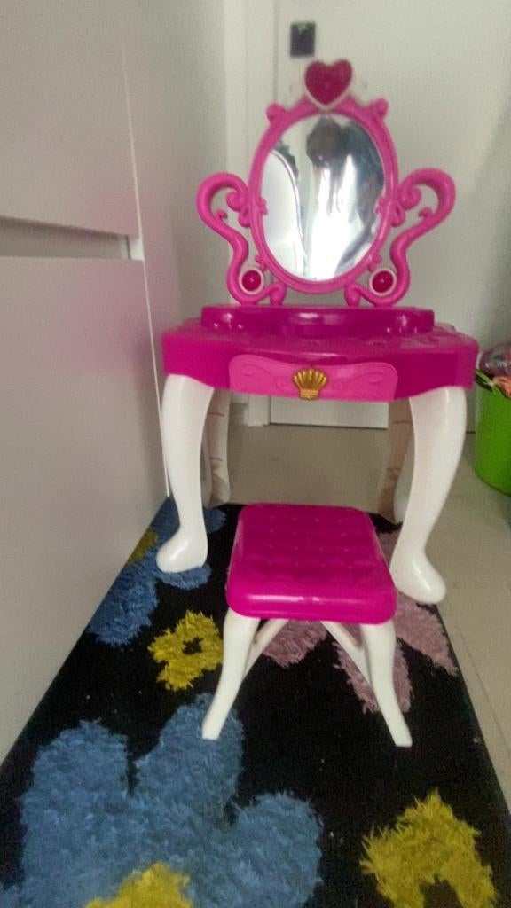 Table de maquillage pour enfants, Enfants & Bébés, Jouets | Autre, Enlèvement ou Envoi, Utilisé, Garçon ou Fille