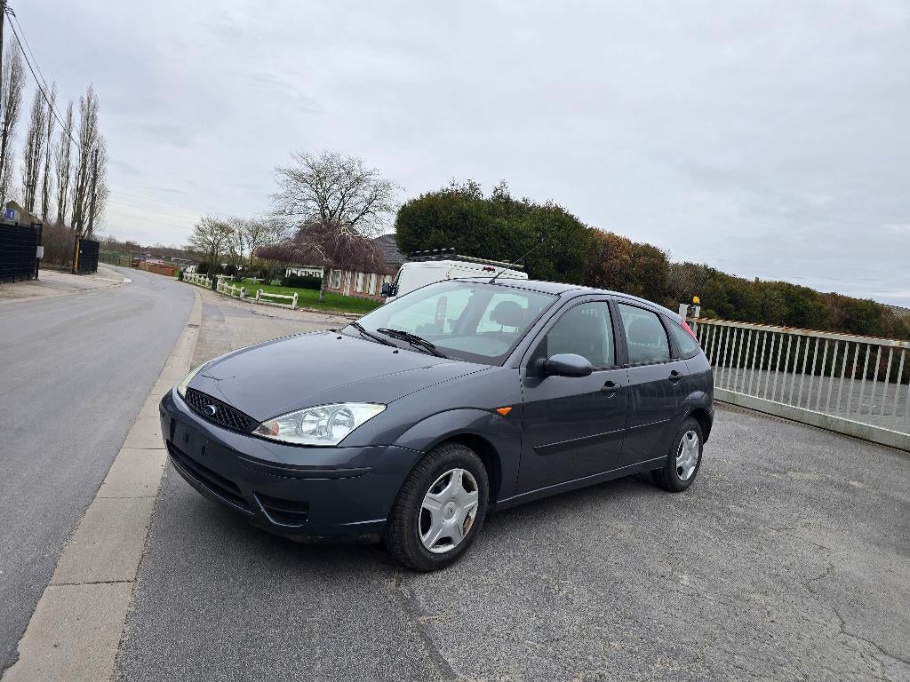 Ford Focus 1.4i - 2002 - GEKEURD VOOR VERKOOP, Auto's, Ford, 4 deurs, Bedrijf, Handgeschakeld, Grijs