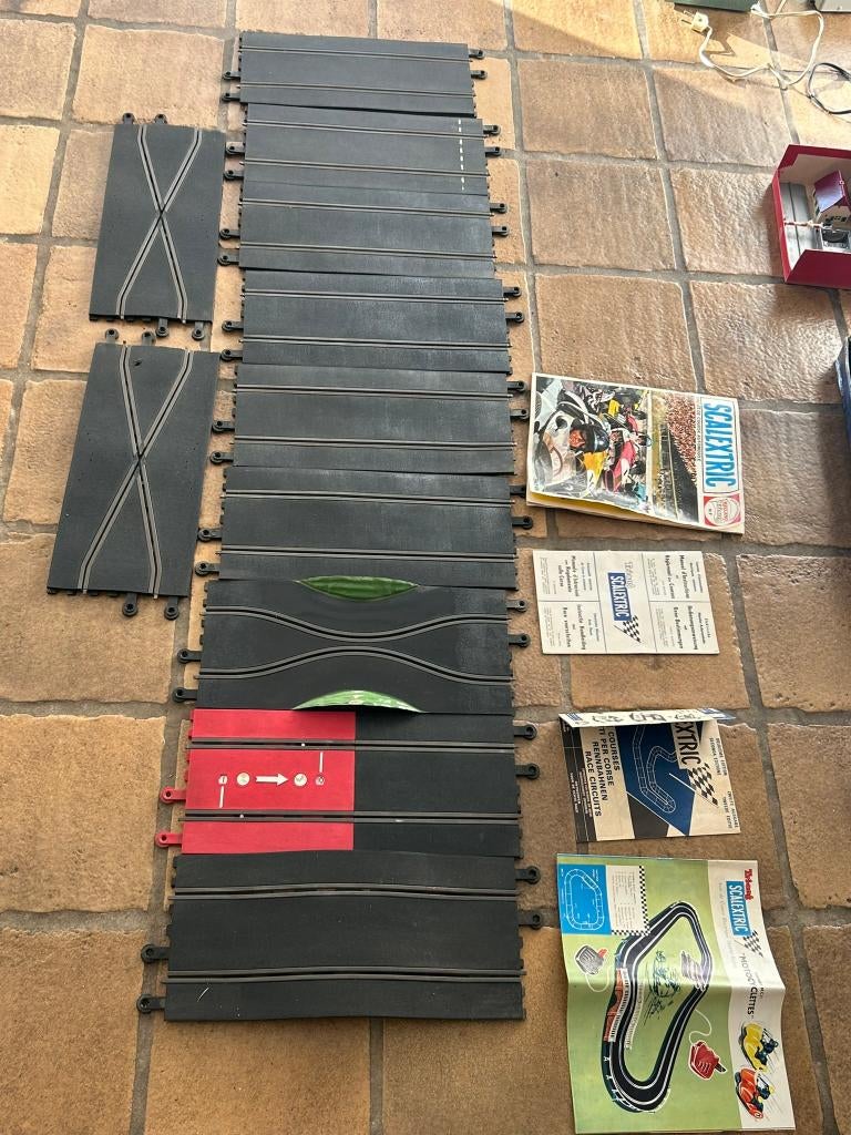 Oud SCALEXTRIC-circuit (jaren 60) Plexitrek, Kinderen en Baby's, Speelgoed | Racebanen, Ophalen, Gebruikt, Elektrisch, Racebaan