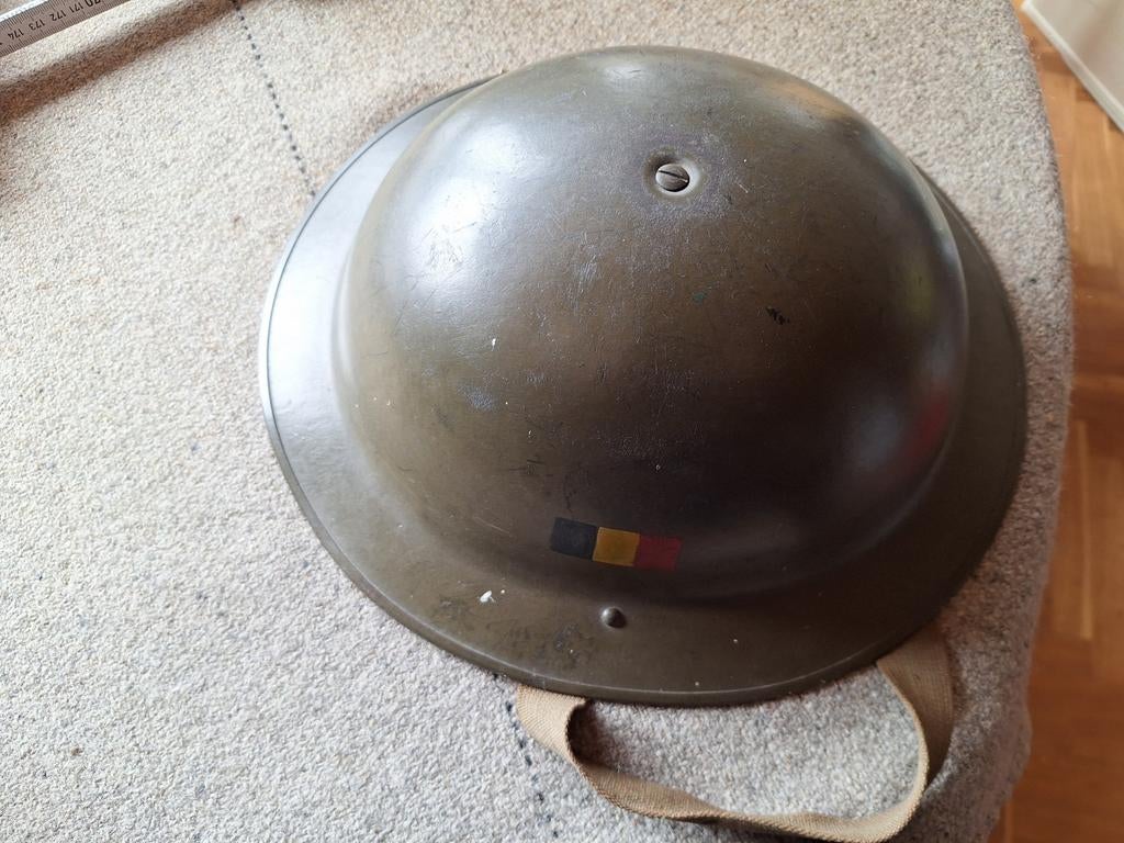 Belgische stalen helm, Ophalen