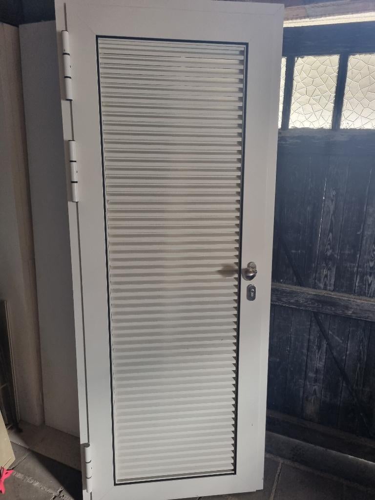 Aluminium buitendeur.Lamellendeur., Doe-het-zelf en Bouw, Deuren en Vliegenramen, Gebruikt, Buitendeur, 200 tot 215 cm, Minder dan 80 cm