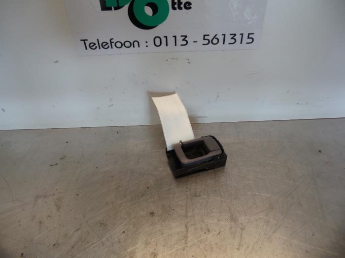 Poignée portière 2portes gauche d'un Nissan Micra (Micra 1, -, Utilisé, -, Nissan