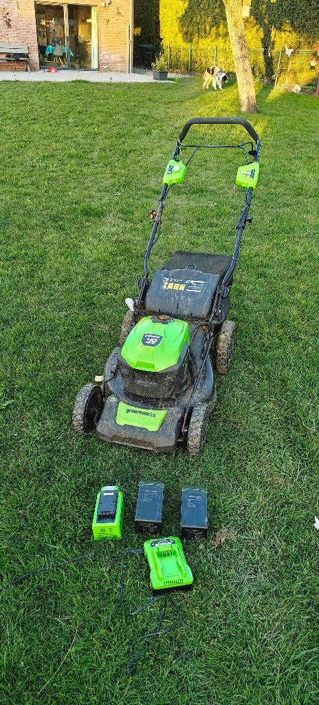 Tondeuse sur batterie pour 10 ares, Tondeuses à gazon sur batterie, 40 à 49 cm, Enlèvement, Utilisé