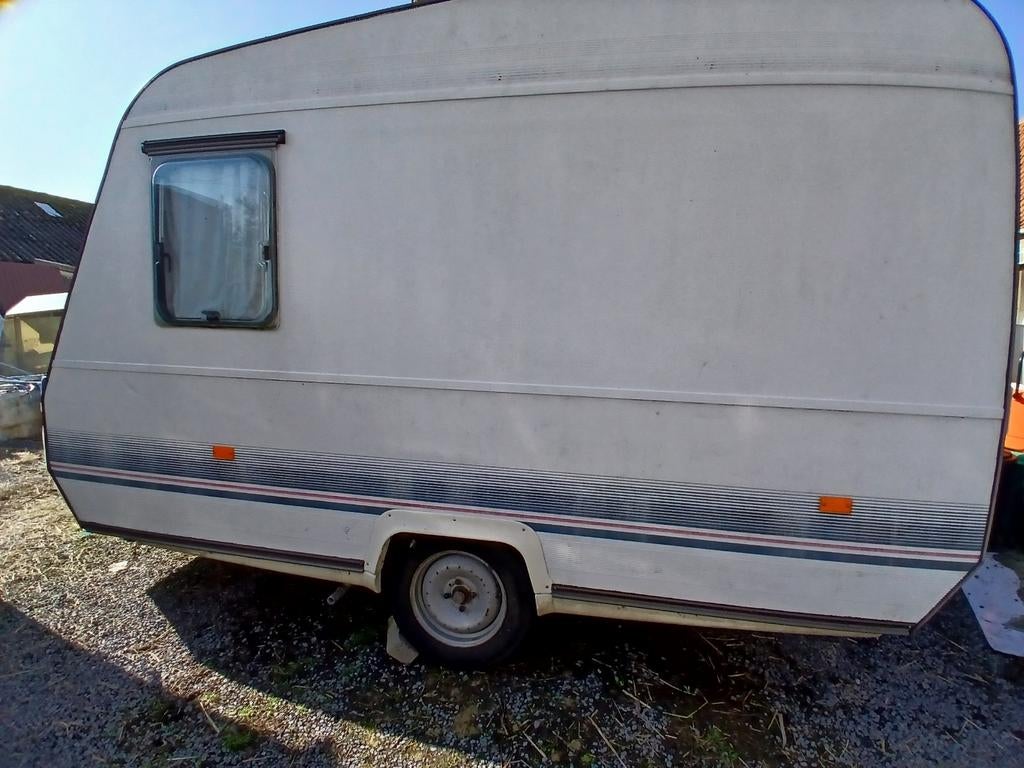 Caravane Adria 750 kg, sans inspection et avec permis de con, Particulier, Adria