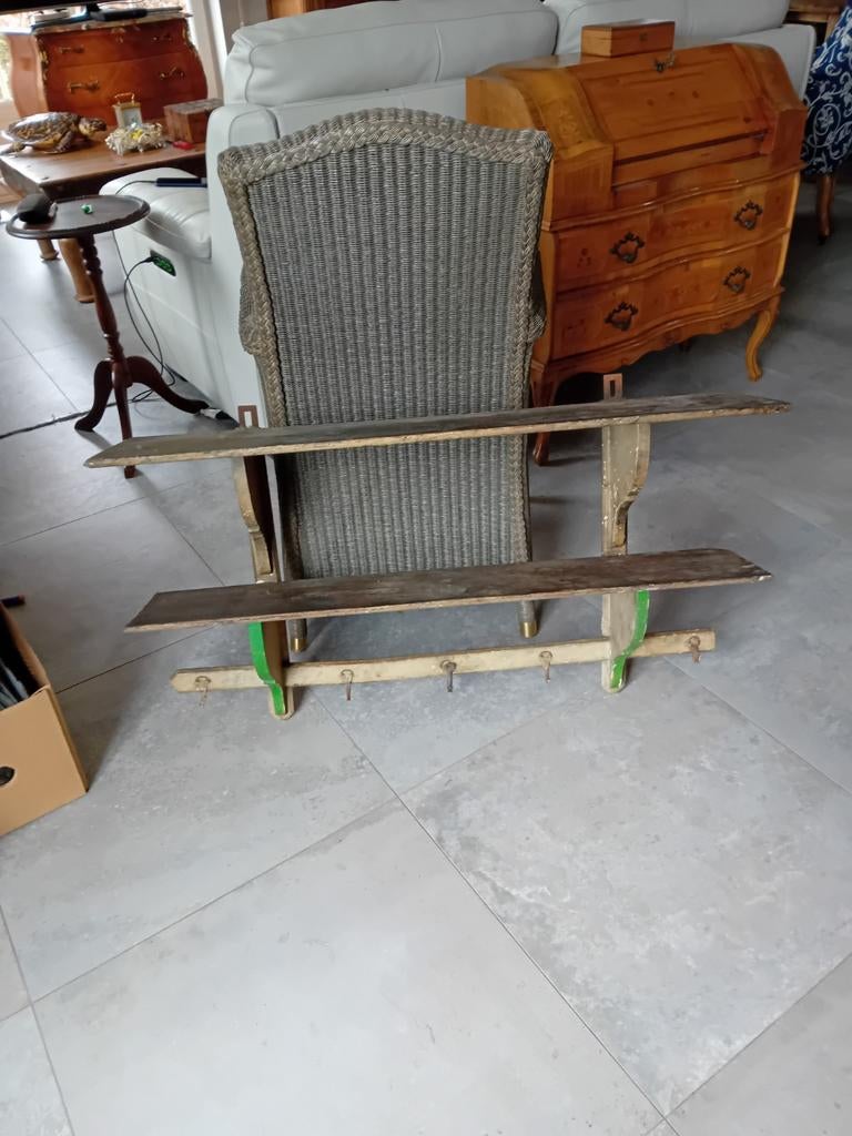 Oud kruidenrekje, Ophalen