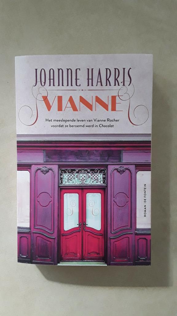 Joanne Harris - Vianne, Boeken, Literatuur, Zo goed als nieuw, Ophalen of Verzenden