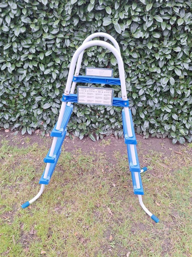 Zwembad trap, Ophalen, Gebruikt, Ladder