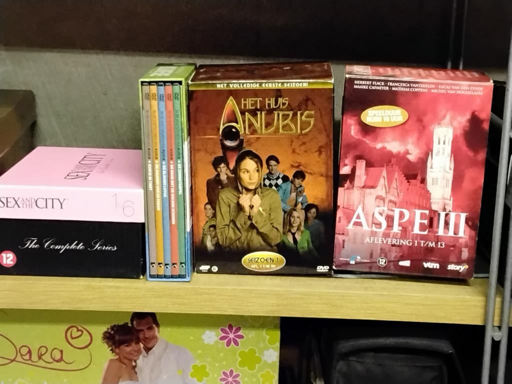 Plus de 150 DVD, Enlèvement ou Envoi