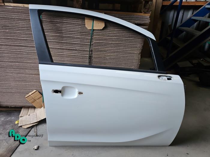 Portier 4Deurs rechts-voor van een Opel Corsa (Corsa E 15-), Auto-onderdelen, Gebruikt, -, Deur, -
