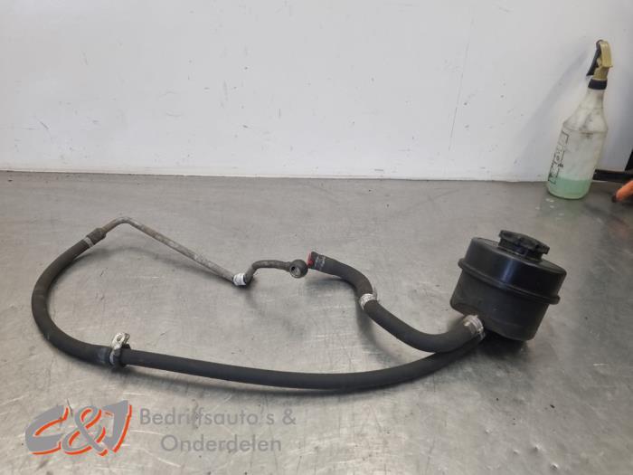 Réservoir d'huile direction assistée d'un Iveco New Daily, -, 3 mois de garantie, Utilisé, Autres marques automobiles