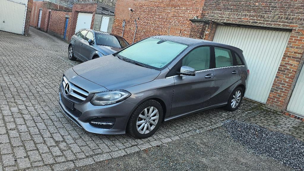 Mercedes B180 cdi automatique, Autos, Mercedes-Benz, Argent ou Gris, Achat, Euro 6, Entreprise