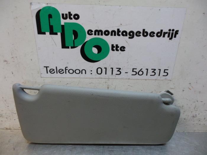 Pare-soleil d'un Renault Clio (Clio 2 01-), Renault, -, 3 mois de garantie, Utilisé