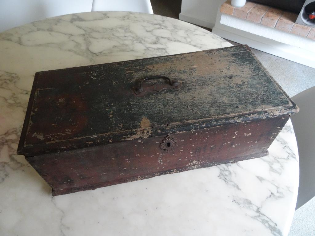 Kleine eikenhouten kist uit de 19e eeuw, Ophalen of Verzenden