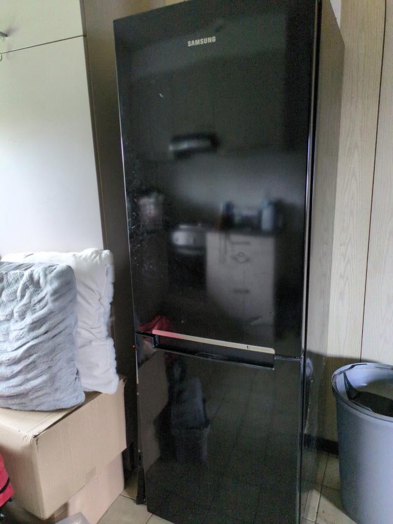 Koelkast met vriezer van Samsung, Elektronische apparatuur, Koelkasten en IJskasten, Ophalen