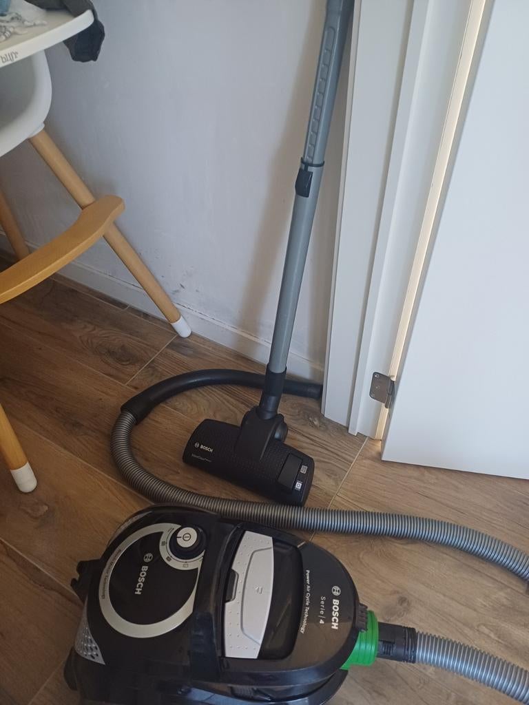 Aspirateur BOSCH, Electroménager, Enlèvement, Aspirateur