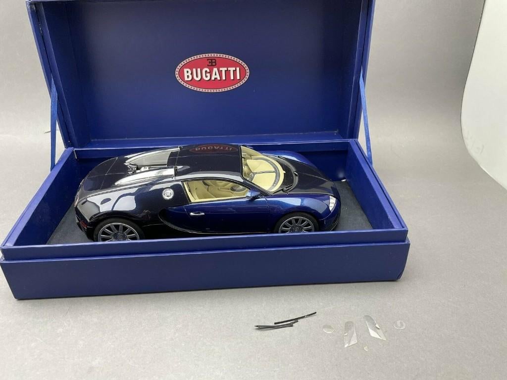 Coffret EB BUGATTI 16.4 Veyron 1/18 MR MODELS ART XTra NEUF, Hobby en Vrije tijd, Modelauto's | 1:18, Zo goed als nieuw, Auto