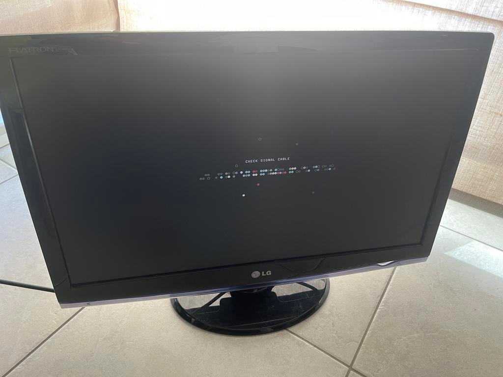 LG monitor full hd 27 inch 1920x1080, Computers en Software, Monitoren, Ophalen, HD, DVI, TN