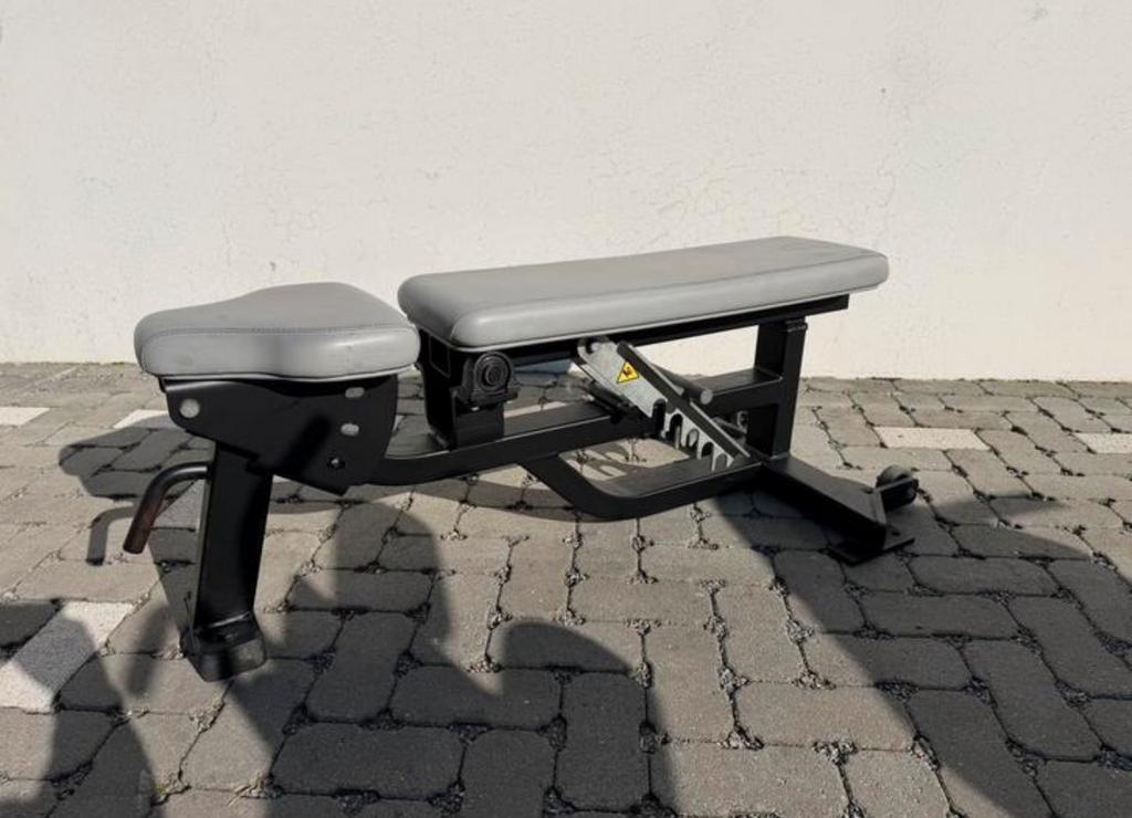 Bancs ajustables Hammer Strength !, Enlèvement