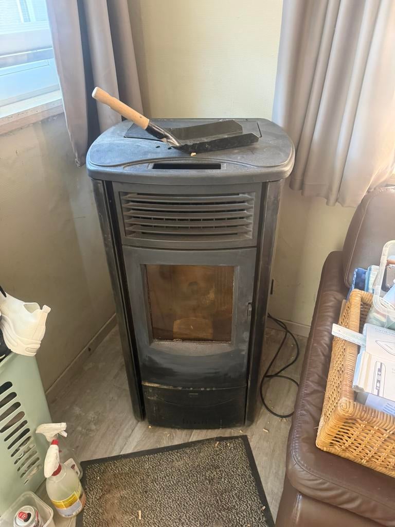 Pelletkachel, Ophalen, Zo goed als nieuw, Pelletkachel