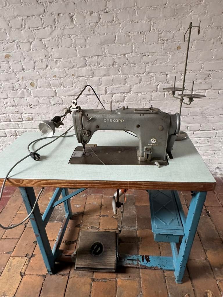 DURKOPP industriële naaimachine., Hobby en Vrije tijd, Gebruikt, Naaimachine, Industrieel, Ophalen
