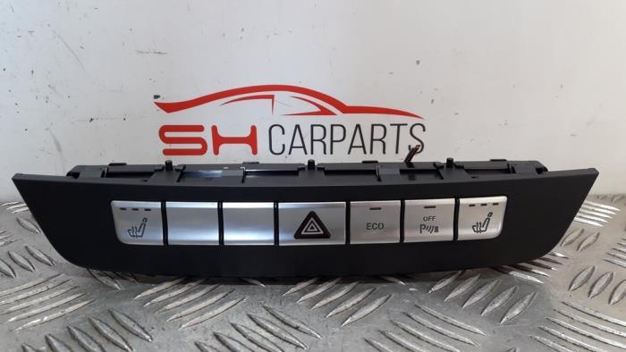 Stoelverwarmings Schakelaar van een Mercedes C-Klasse, Gebruikt, -, Ophalen of Verzenden, -