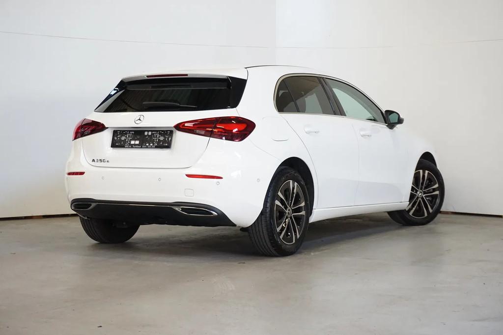 Mercedes-Benz A-CLASS 250 PROGRESSIVE LINE ADVANCED, Auto's, Automaat, 4 cilinders, Wit, 120 kW