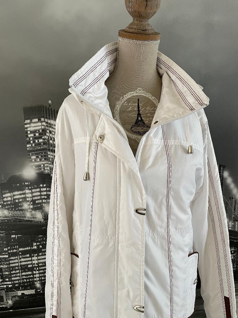prachtig wit jasje tussenseizoen dames M (40/42), Kleding | Dames, Verzenden, Zo goed als nieuw, Maat 42/44 (L), Wit