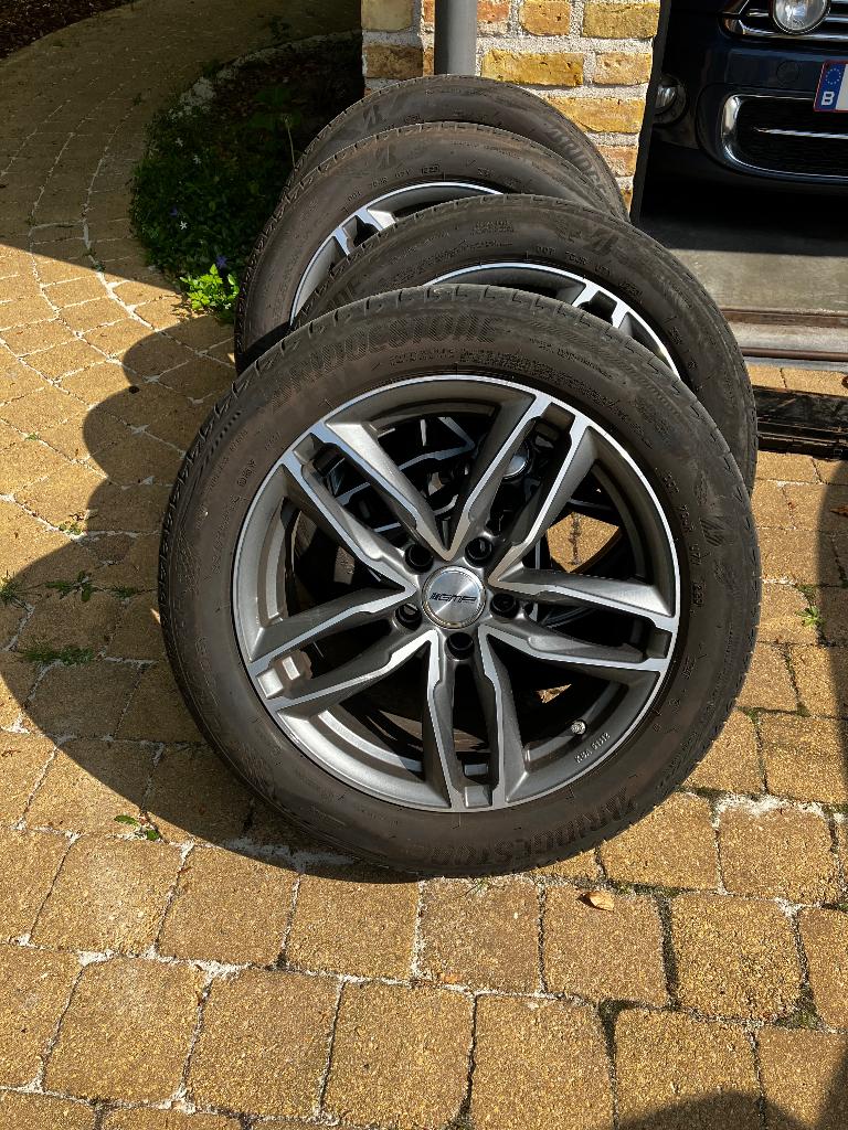 GMP ITALIA ATOM 17 inch 5x112 - met premium zomerbanden, Auto-onderdelen, Banden en Velgen, Ophalen, Gebruikt, 17 inch, Band(en)