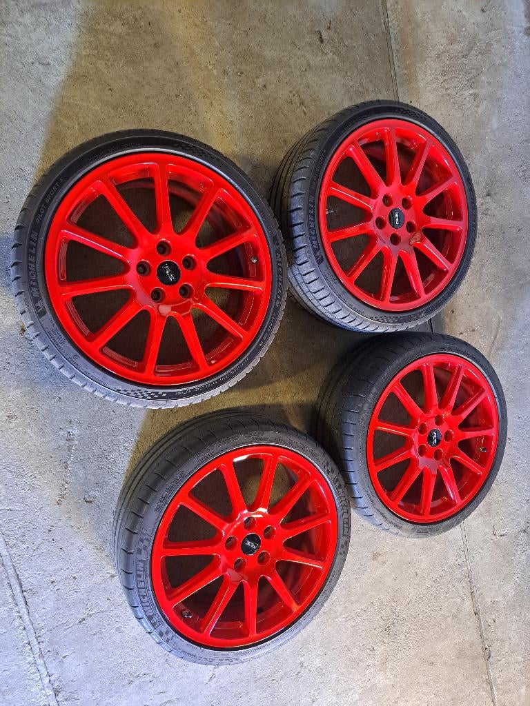 4 jantes Turini 235/35 ZR19 5x114.3, Autos : Pièces & Accessoires, Pneus & Jantes, Jante(s), Pneus été, 19 pouces, 235 mm, Véhicule de tourisme