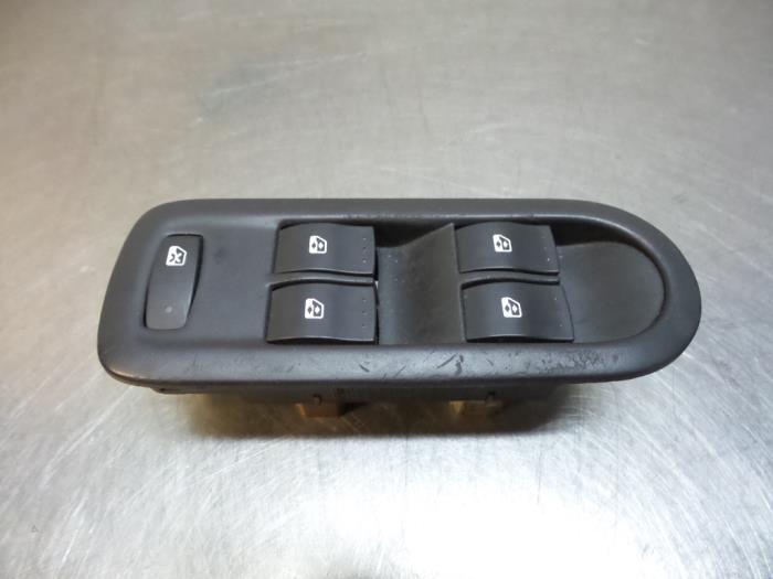 Commutateur vitre électrique d'un Renault Grand Scenic, Renault, -, 3 mois de garantie, Utilisé
