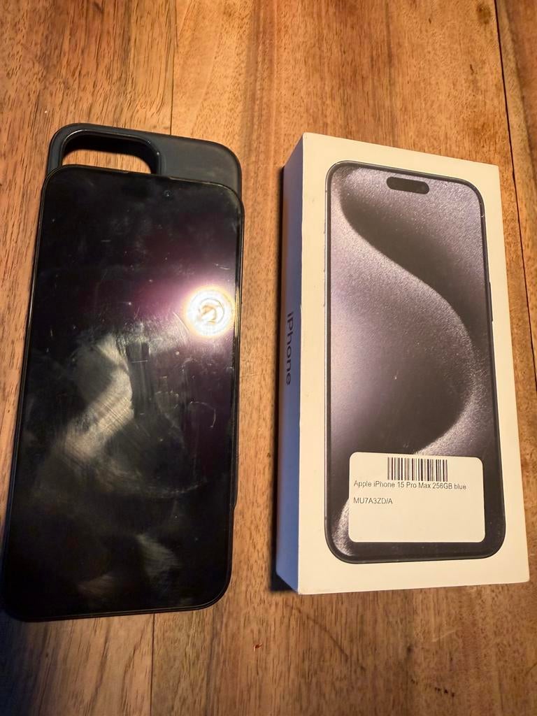Ipgone 15 pro max, Ophalen, Zo goed als nieuw