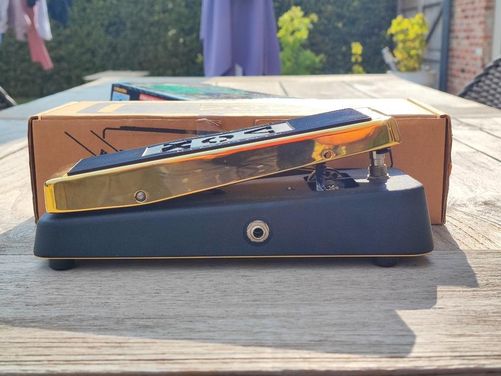 VOX V847G Limited Edition Wah-Wah Pedal (Black & Gold), Muziek en Instrumenten, Effecten, Gebruikt, Wah Wah, Ophalen