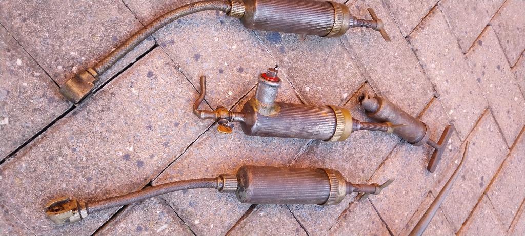 Pompes à graisse tecalémit, Enlèvement