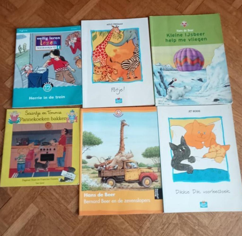 diverse dunne voorleesboekjes of zelf te lezen, Ophalen of Verzenden, Gelezen, Voorleesboek