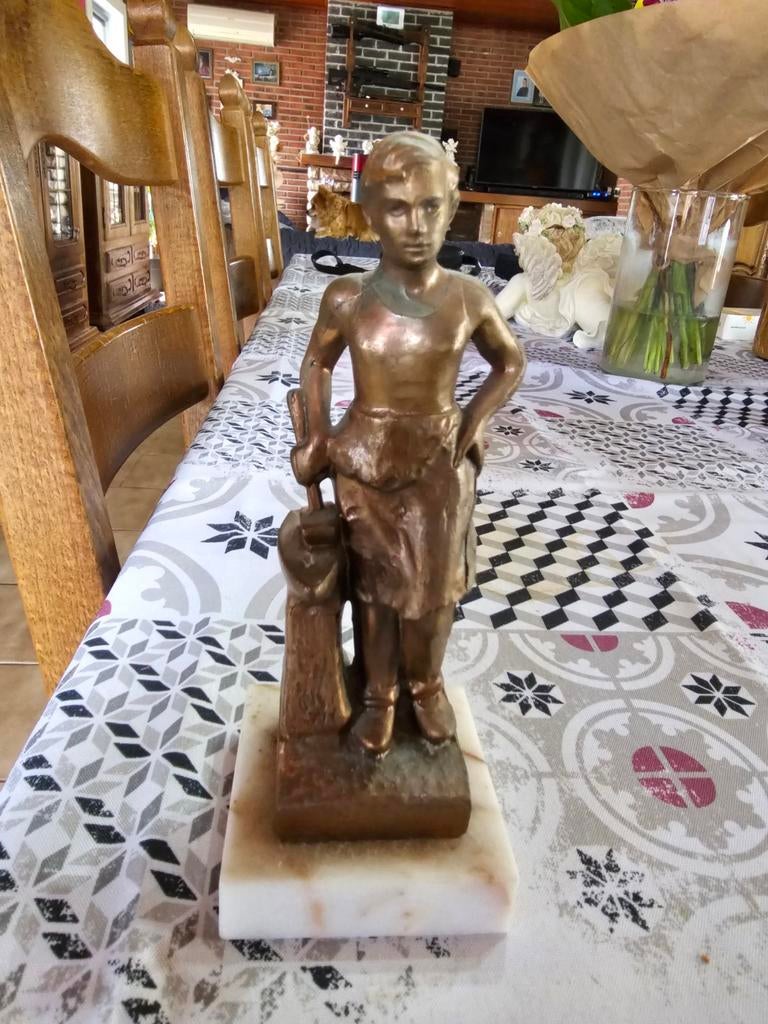 Sculpture en bronze signé R.Scali, Antiquités & Art, Enlèvement