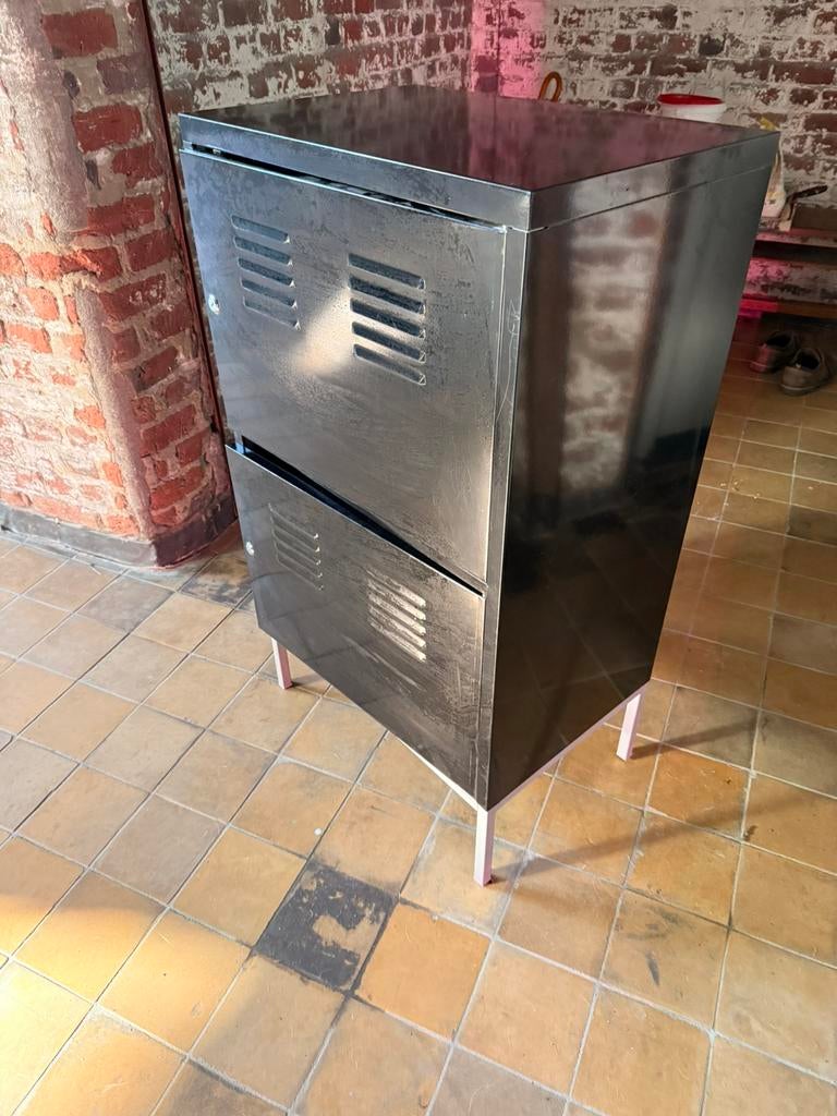 Coffret militaire en métal noir, Enlèvement, Utilisé