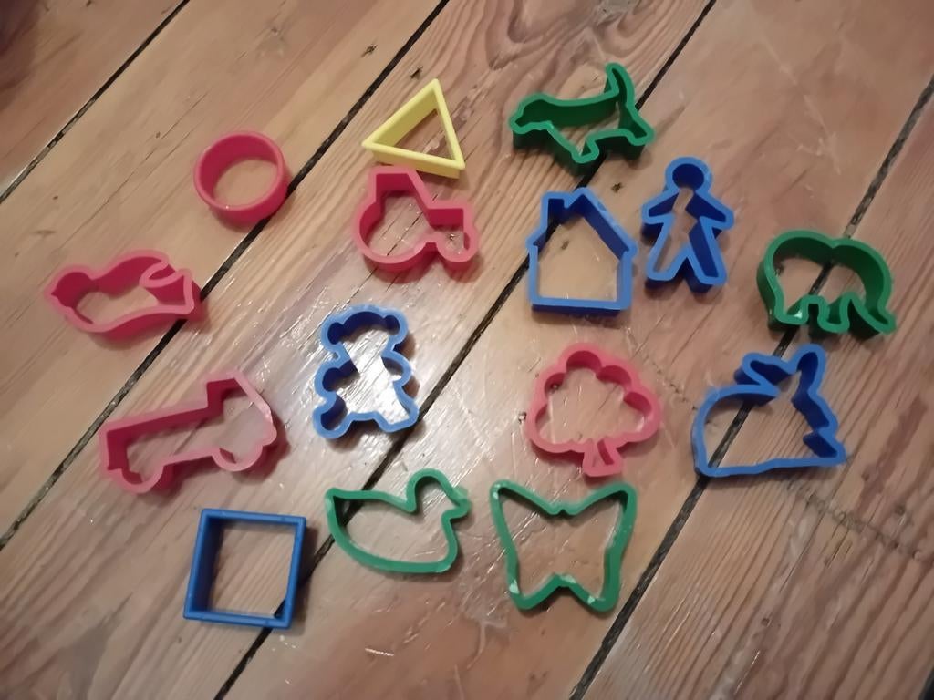 Uitsteekvormpjes, Ophalen