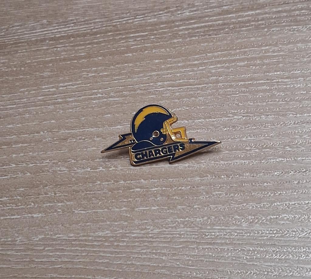 PIN - CHARGERS - AMERICAN FOOTBALL - RUGBY, Collections, Envoi, Utilisé, Sport, Insigne ou Pin's