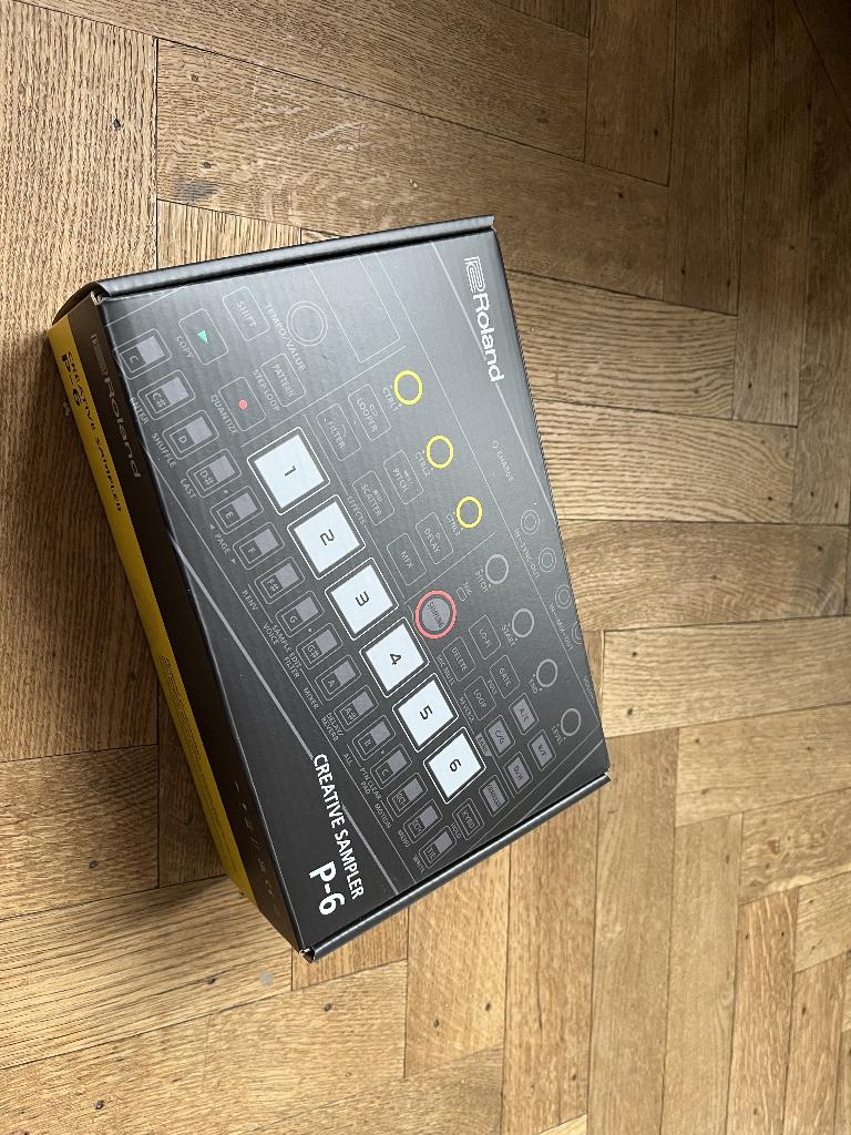 Roland P6 sampler, Muziek en Instrumenten, Samplers, Ophalen, Zo goed als nieuw