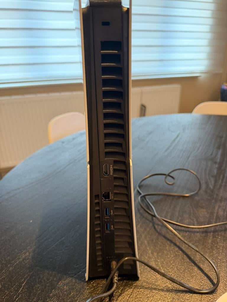 PlayStation 5 (PS5) Zo goed als nieuw 2 controllers, Consoles de jeu & Jeux vidéo, Consoles de jeu | Sony PlayStation 5, Comme neuf